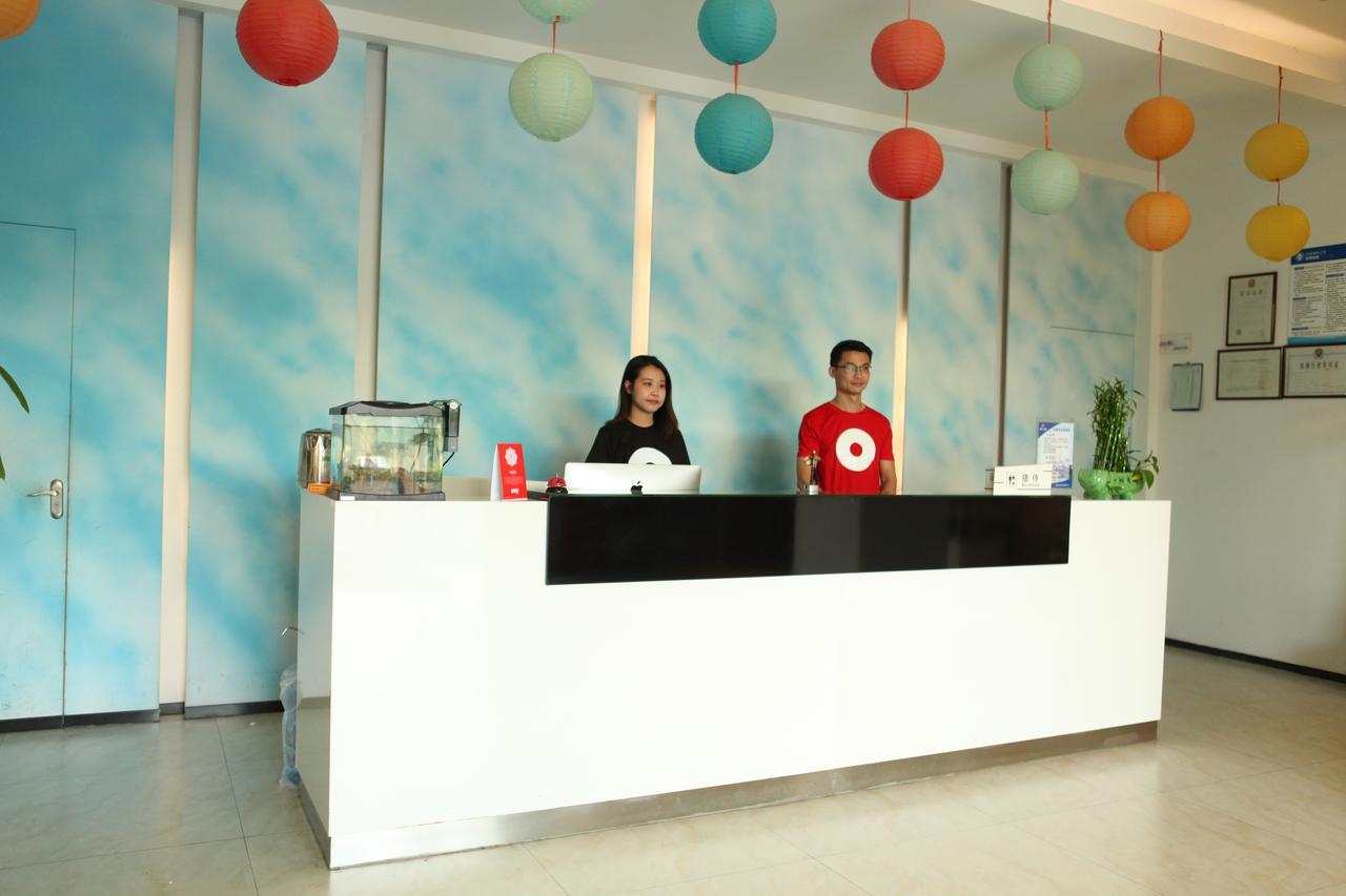 Oyo8001 Tiandi Hotel Shenzhen Extérieur photo